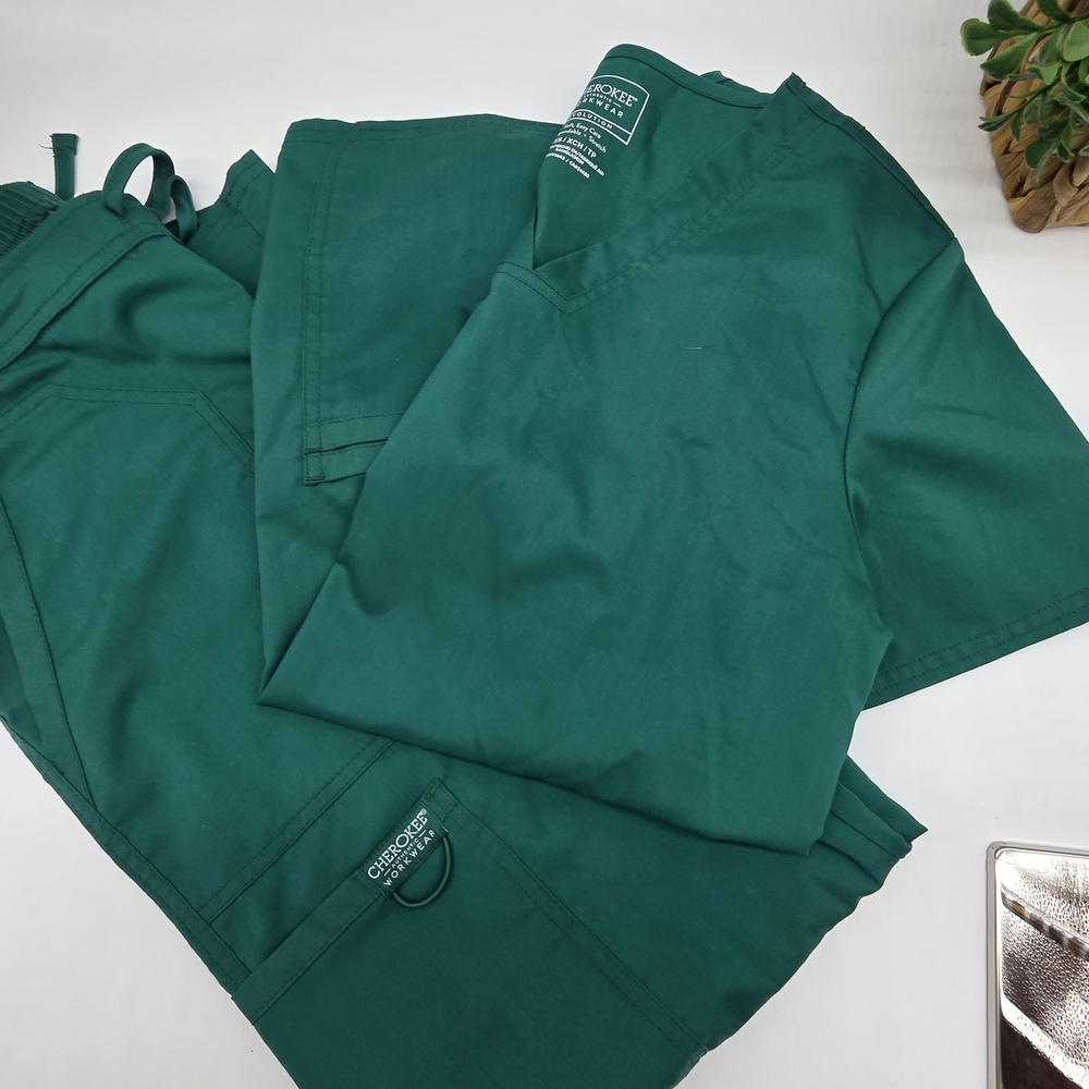 Hunter Green Women's Scrub Set Cherokee Workwear Ladies Top Pants XS Extra Small - Picture 8 of 10